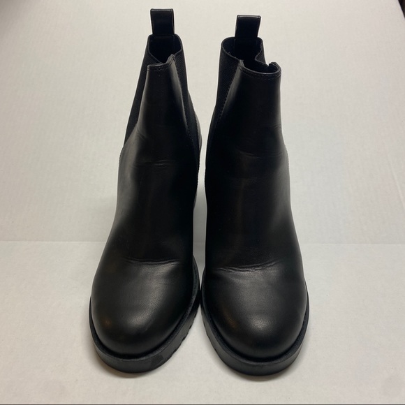 Black Pull-On Booties with Chunky Heel and Lug Soles - Women’s EUR 40/ US 9 - Picture 4 of 8